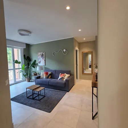 Wine - Moscato & Barbera アパート